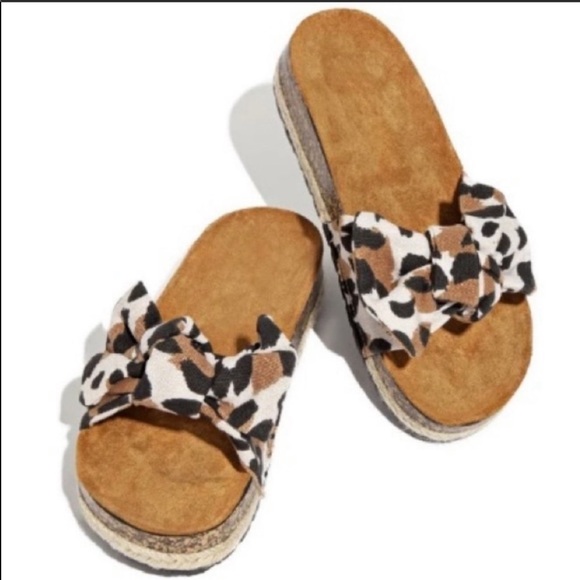 HAIDY Leopard Bow Espadrilles! - Picture 2 of 4